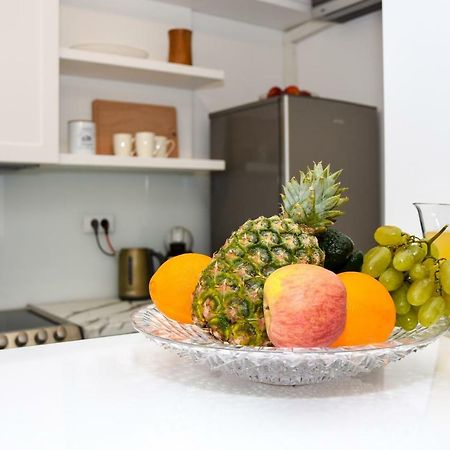 Apartments Villa Laura Паг Екстериор снимка