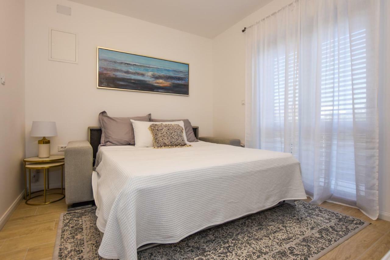 Apartments Villa Laura Паг Екстериор снимка